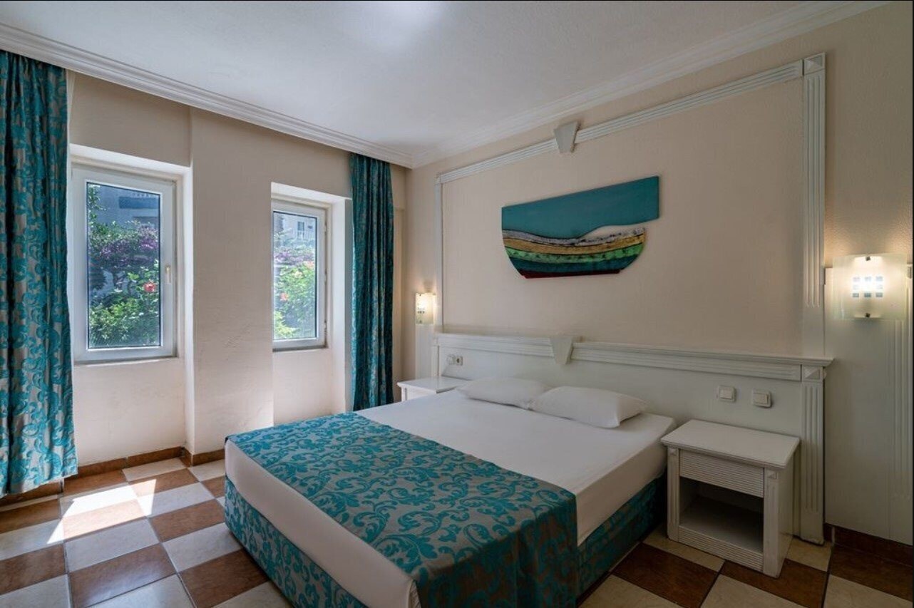 Территория The Garden Beach Hotel (ex. Ganita Garden Suite) 5*